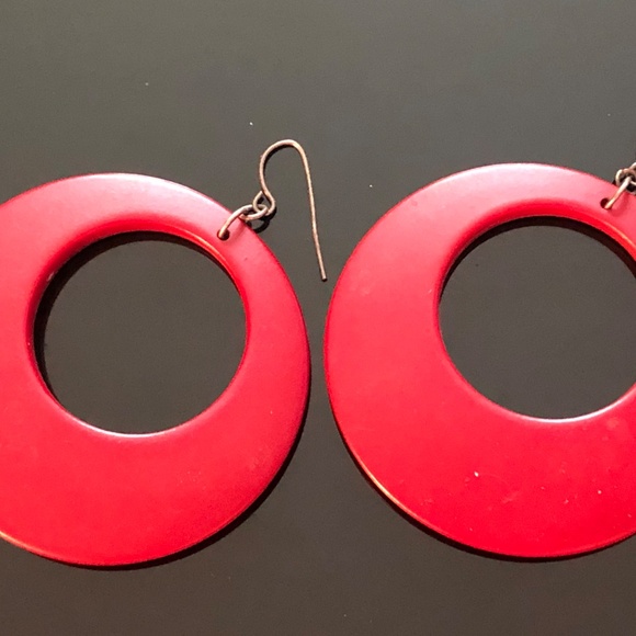 3/$32 VTG 80s Huge Burgundy Red Matte Retro Chunky Dangle Hoop Pierced Earrings - Picture 5 of 6